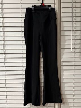 Yogalicious Lux Black Boot Cut Flare Yoga Pants! Size M! Great For Yoga!